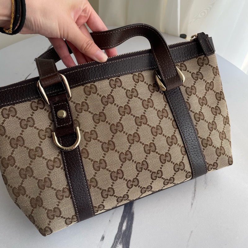 Gucci咖邊緹花肩背包-2