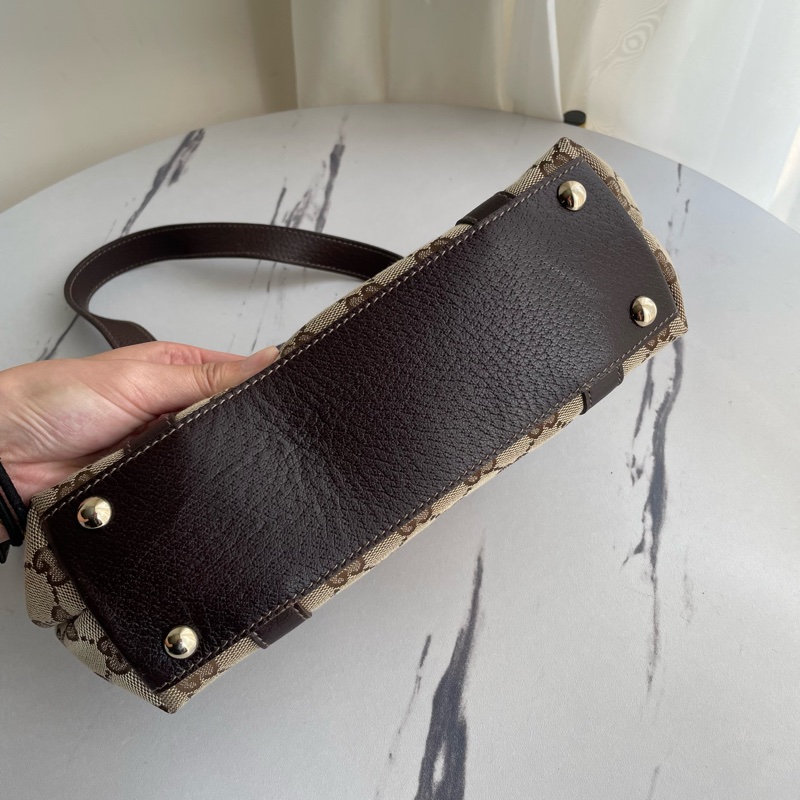 Gucci咖邊緹花肩背包-3