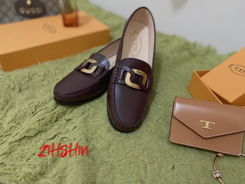 TOD’S Kate系列城市豆豆鞋-暗紅色-8