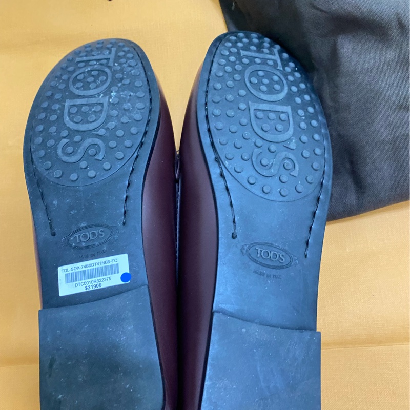 TOD’S Kate系列城市豆豆鞋-暗紅色-11