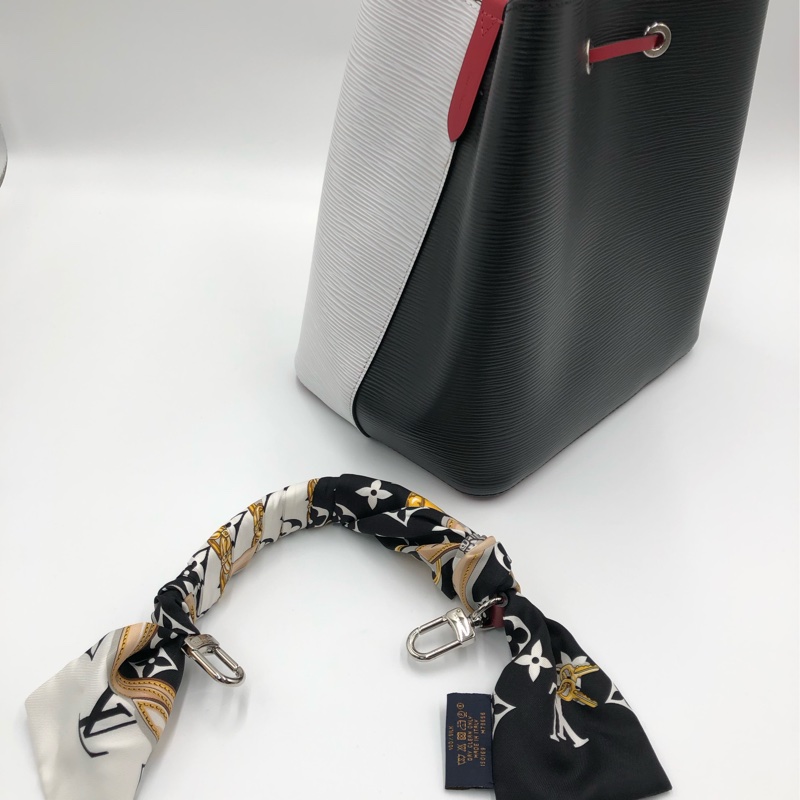 LV Neonoe MM 限定款 + 絲巾綁帶-11