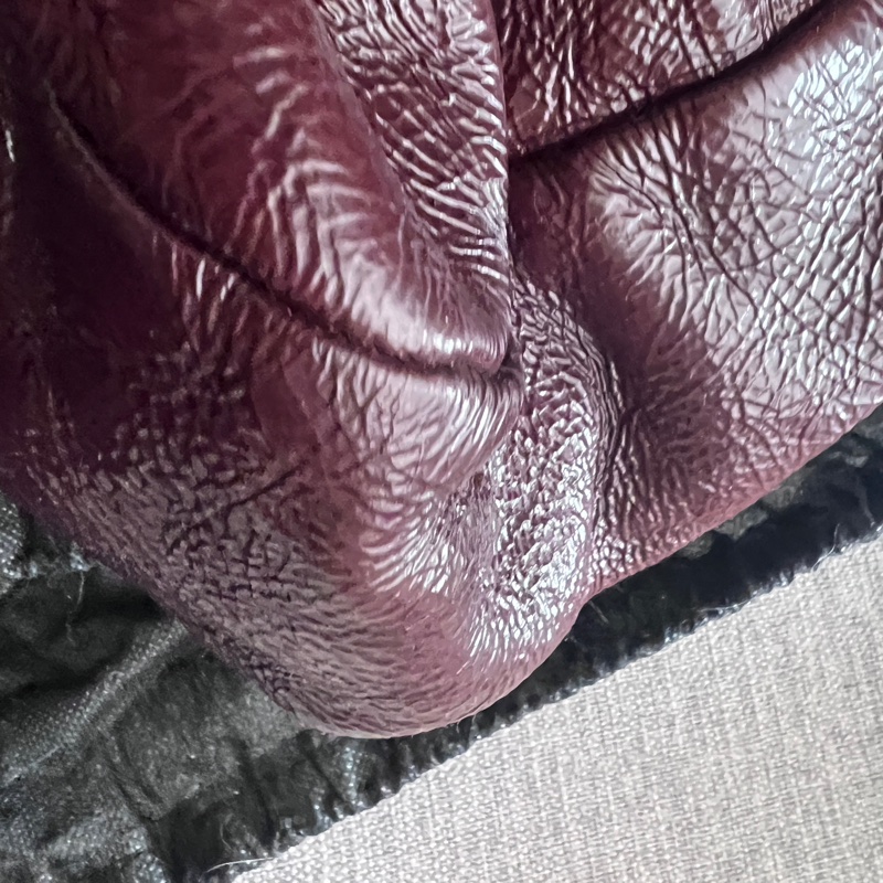 Prada 酒紅色肩背包-7