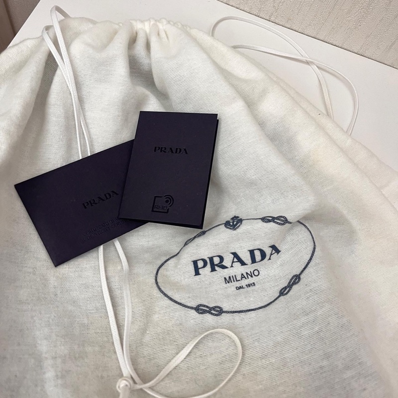 Prada Re-Edition 2000 hobo包 肩背包 腋下包-9