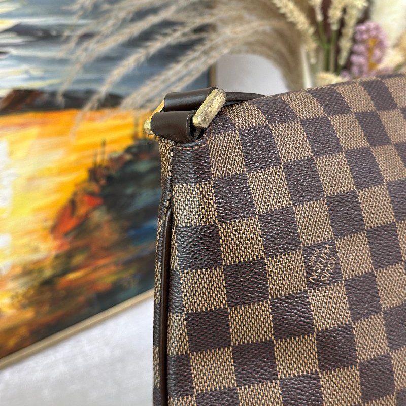 LV 經典棋盤格王菲包-4