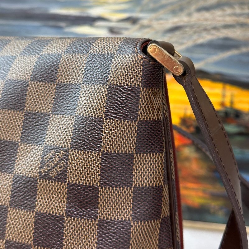 LV 經典棋盤格王菲包-5