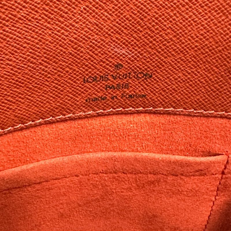 LV 經典棋盤格王菲包-13