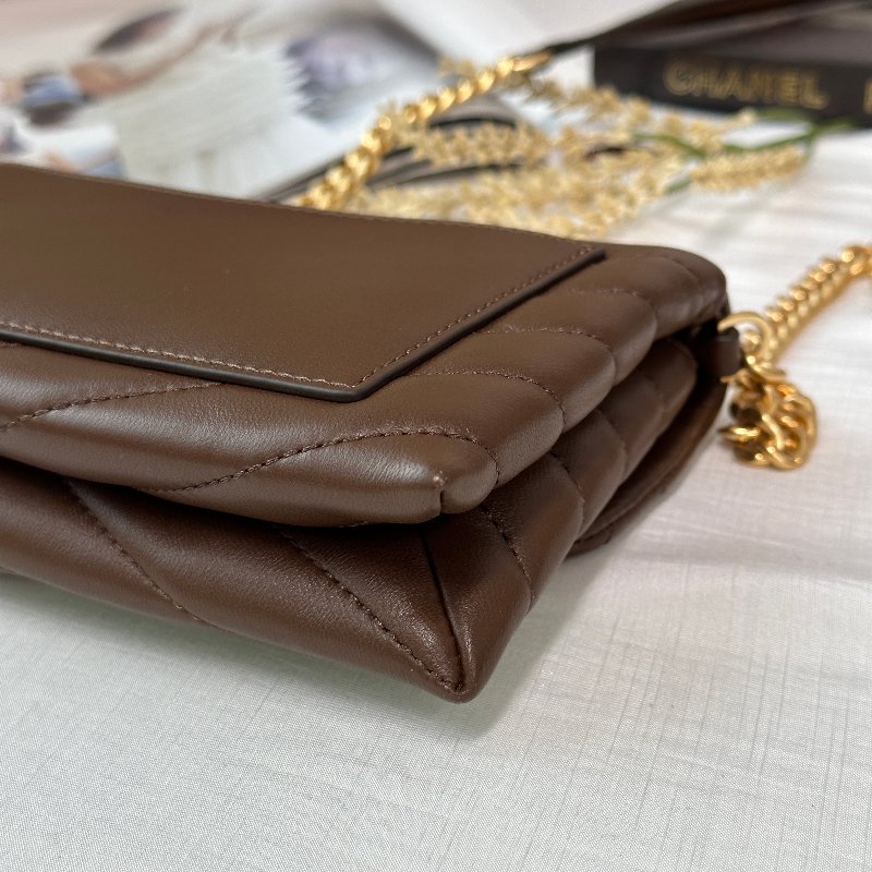 (極新)TORY BURCH 咖啡色真皮woc鏈包-18