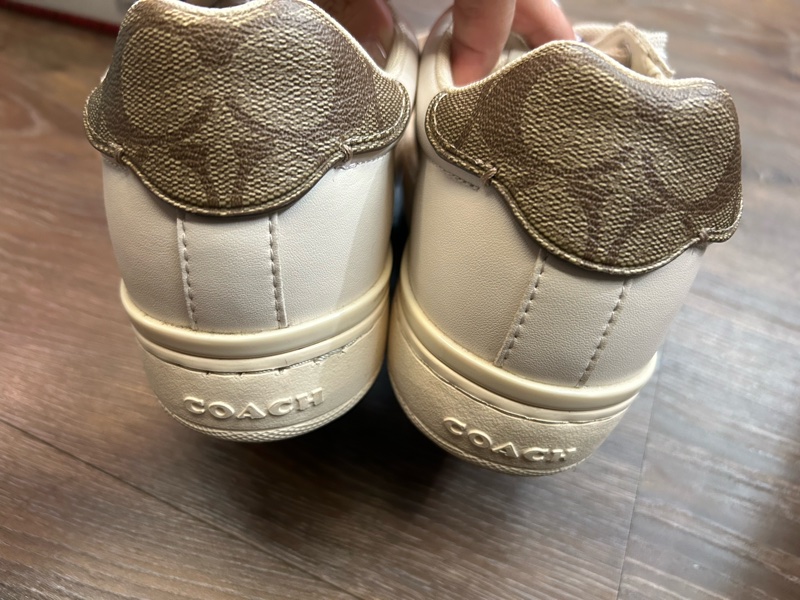 coach米白色小白鞋原價9500-8