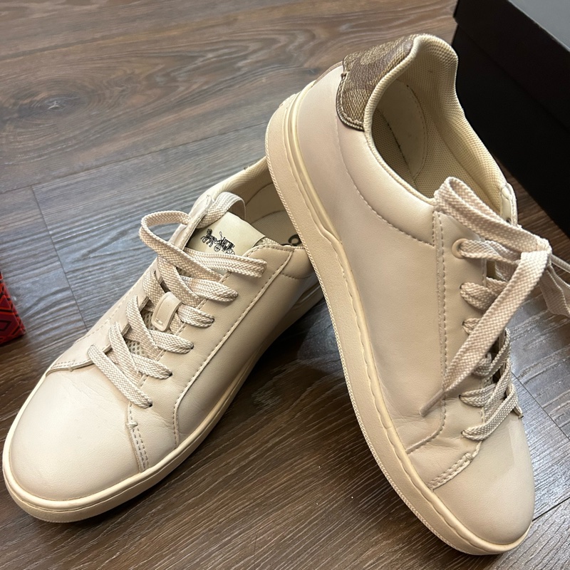 coach米白色小白鞋原價9500-16