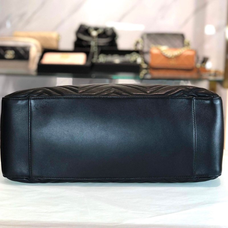 GUCCI Marmont 牛皮肩背鏈包 黑色 全新展示商品-3