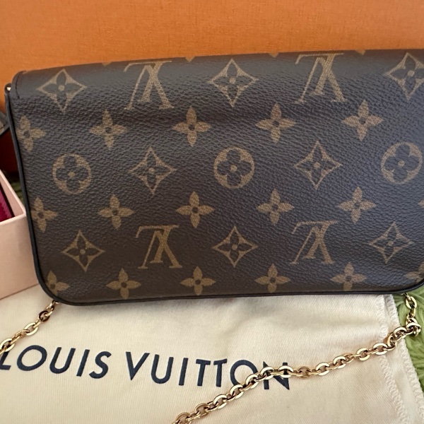 LV三合一信封鏈條包 肩背包-2