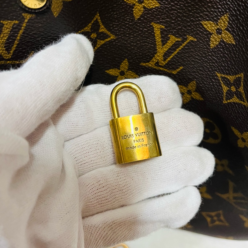LV經典 MONTAIGNE MM系列三層手提/肩背-16