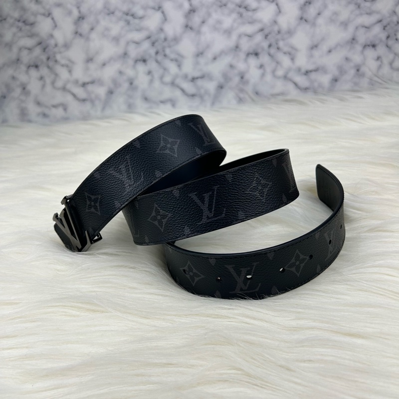 LV M9043T INITIALES 花紋LOGO帆布雙面設計扣式皮帶(黑)-9