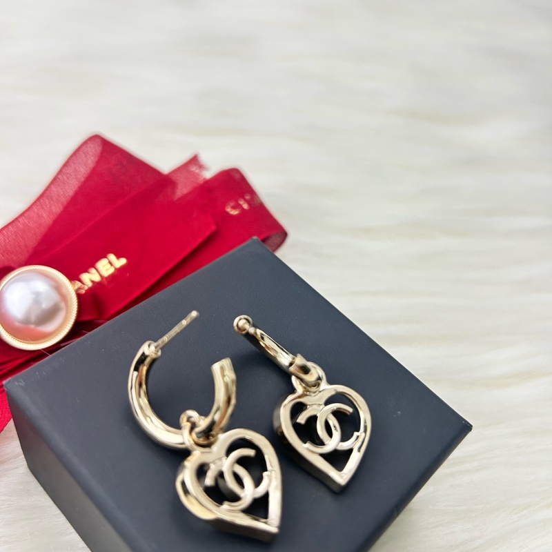 Chanel  香奈兒 22P  鏤空愛心垂吊耳針耳環  淡金色-12
