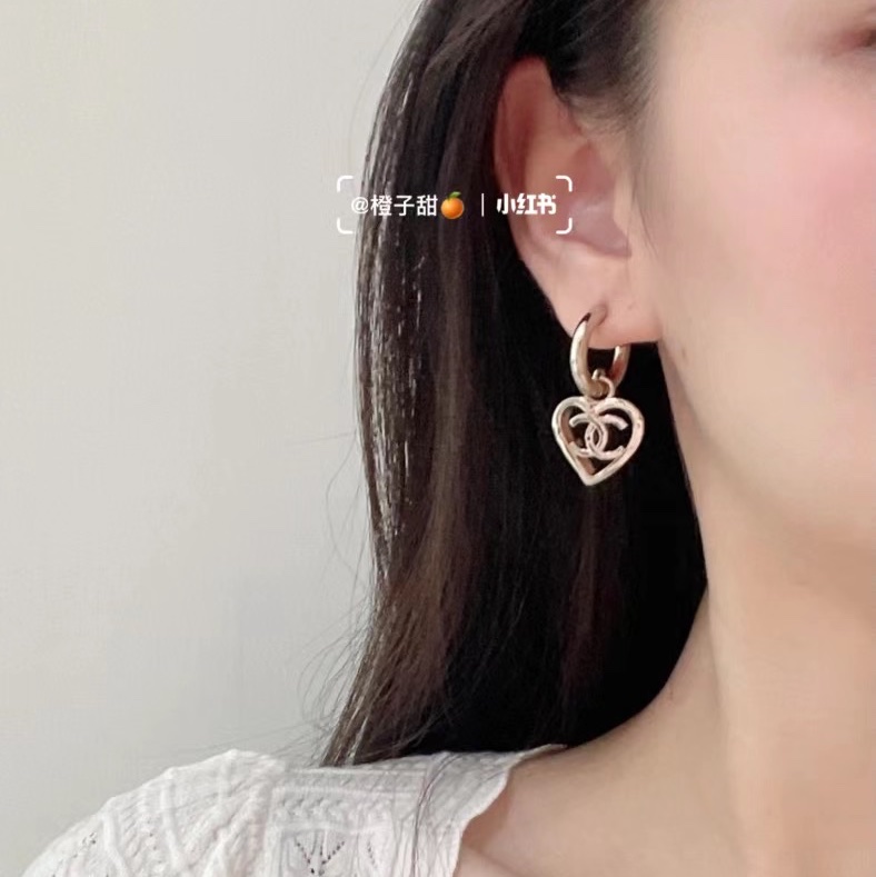 Chanel  香奈兒 22P  鏤空愛心垂吊耳針耳環  淡金色-20