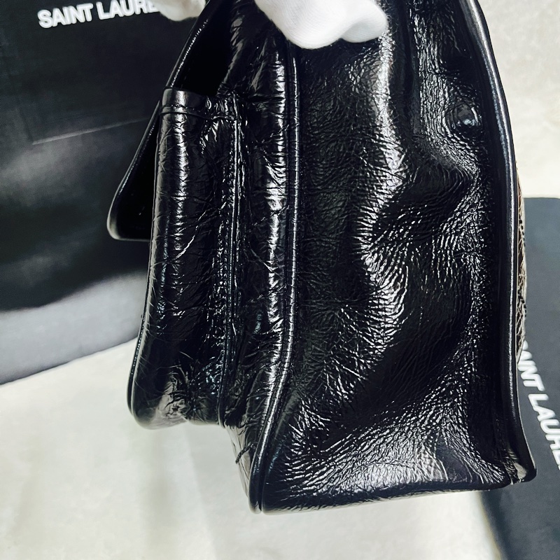 YSL經典 NIKI 系列黑色金屬LOGO復 古銀鍊揉製小牛皮翻蓋局/斜背包(黑-5