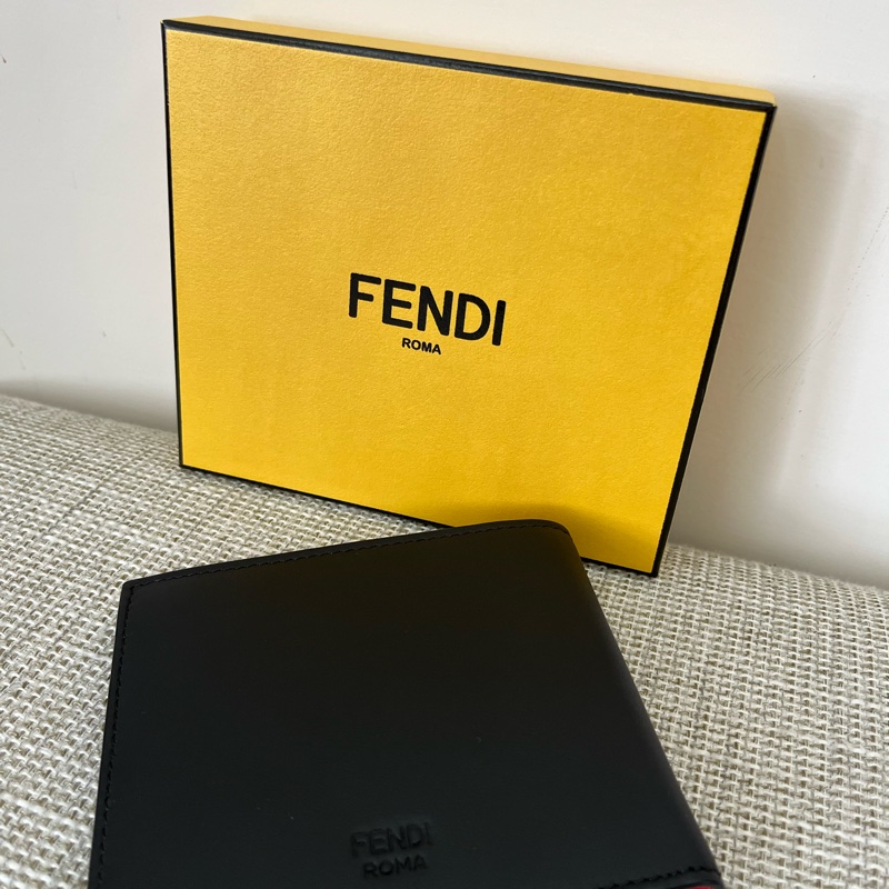 FENDI皮夾/8卡/怪獸皮夾/真皮皮夾-黑/紅-2