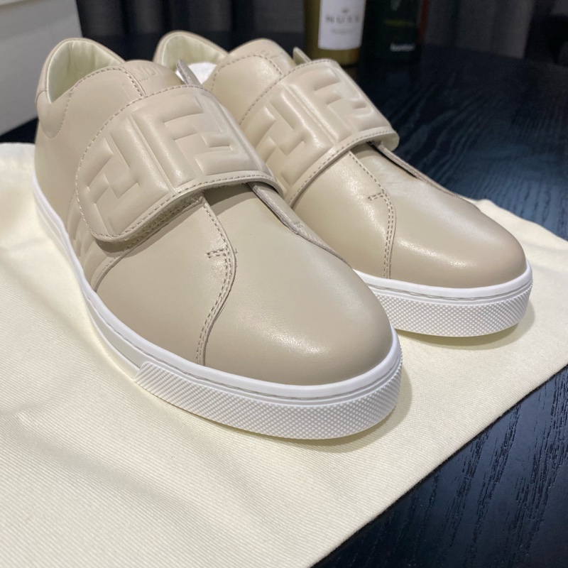全新FENDI 休閒鞋-10