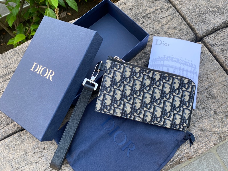 近新DIOR黑色老花logo拉鍊L型手拿長夾手拿包-1