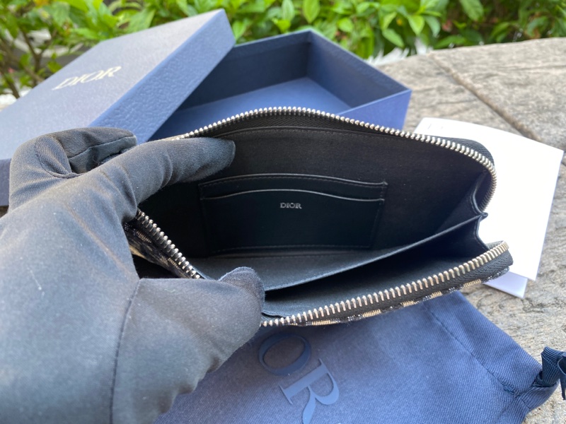 近新DIOR黑色老花logo拉鍊L型手拿長夾手拿包-6