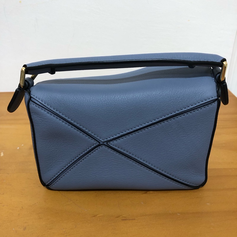 全新Loewe mini puzzle 大西洋藍 霧霾藍 絕版經典款-3