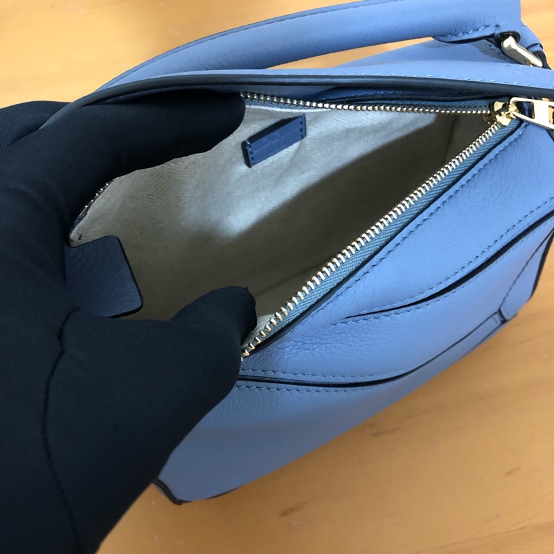 全新Loewe mini puzzle 大西洋藍 霧霾藍 絕版經典款-5