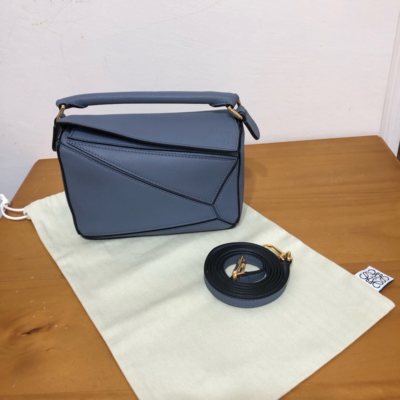全新Loewe mini puzzle 大西洋藍 霧霾藍 絕版經典款-14