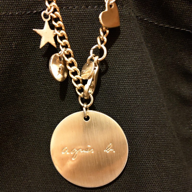 agnes b. 經典logo黑色帆布托特包+金色logo吊飾-8