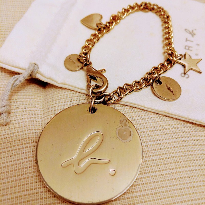 agnes b. 經典logo黑色帆布托特包+金色logo吊飾-11