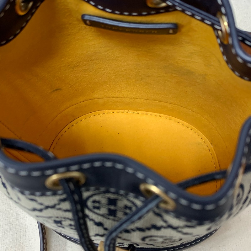 Tory Burch T Monogram mini Bucket Bag 迷你老花水桶包-5