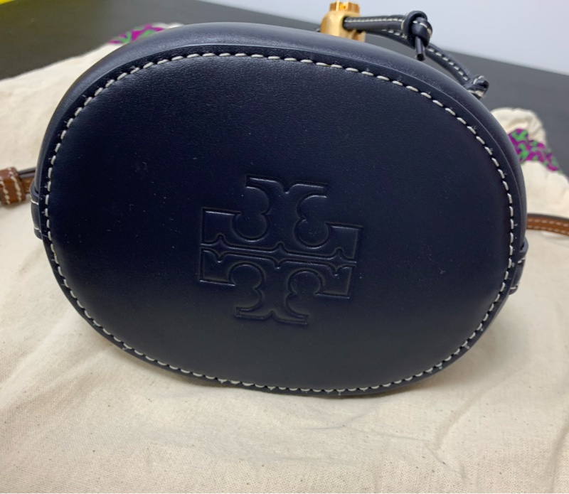 Tory Burch T Monogram mini Bucket Bag 迷你老花水桶包-7