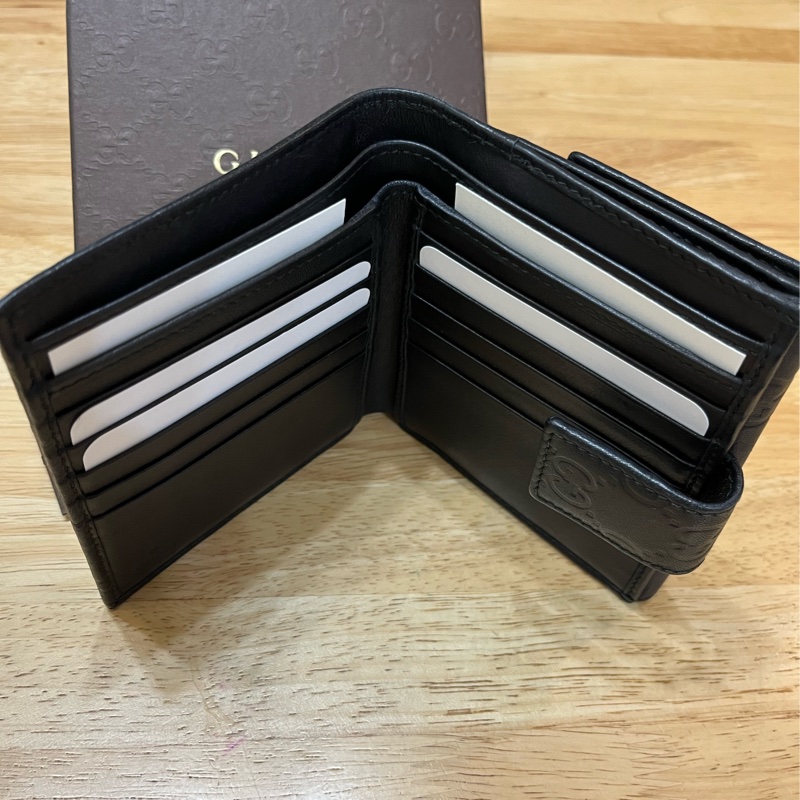 Gucci黑色短夾-4