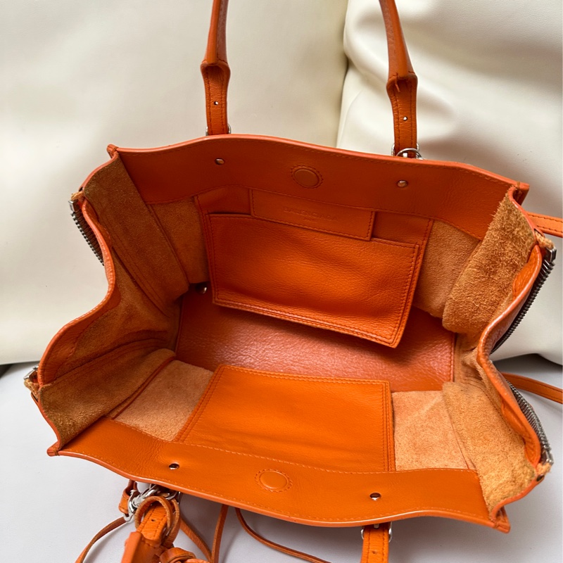 BALENCIAGA 巴黎世家 小機車包 (橘色)-3