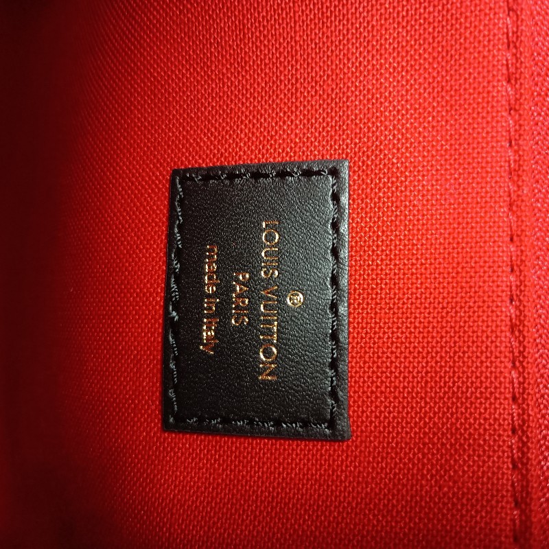 5/26-5/28 周末三天特價,LV onthego pm 全新品 零錢包款 可手提 可斜背-10