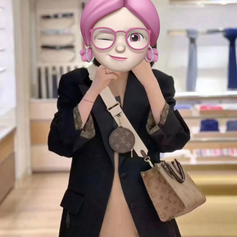 5/26-5/28 周末三天特價,LV onthego pm 全新品 零錢包款 可手提 可斜背-19