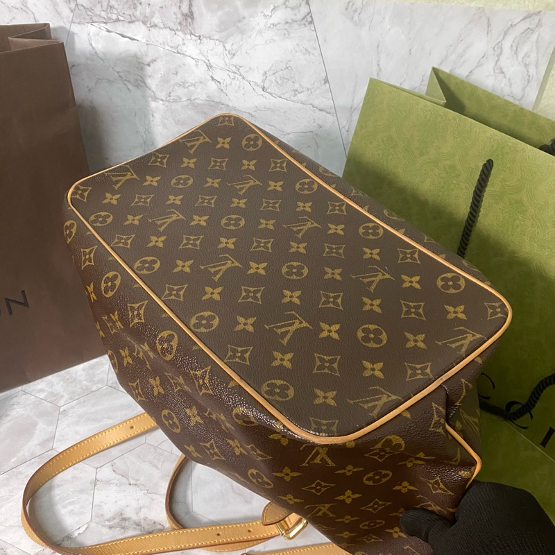 #LV #手堤包 #斜背包 #肩背包 #旅行包 M40146-15