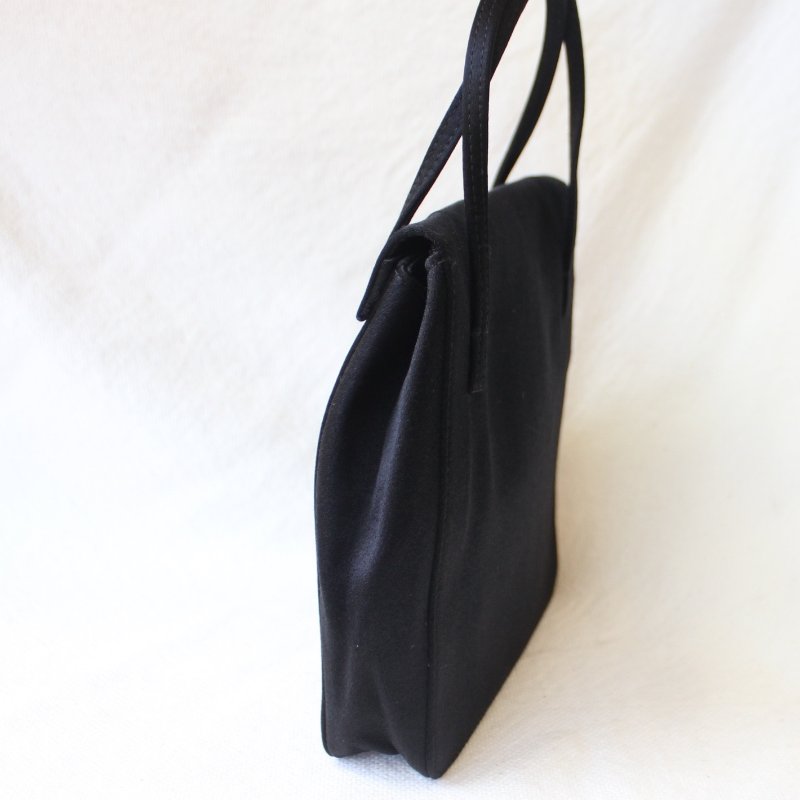 /庫存新品/ Gucci vintage黑色緞面古董晚宴包-4