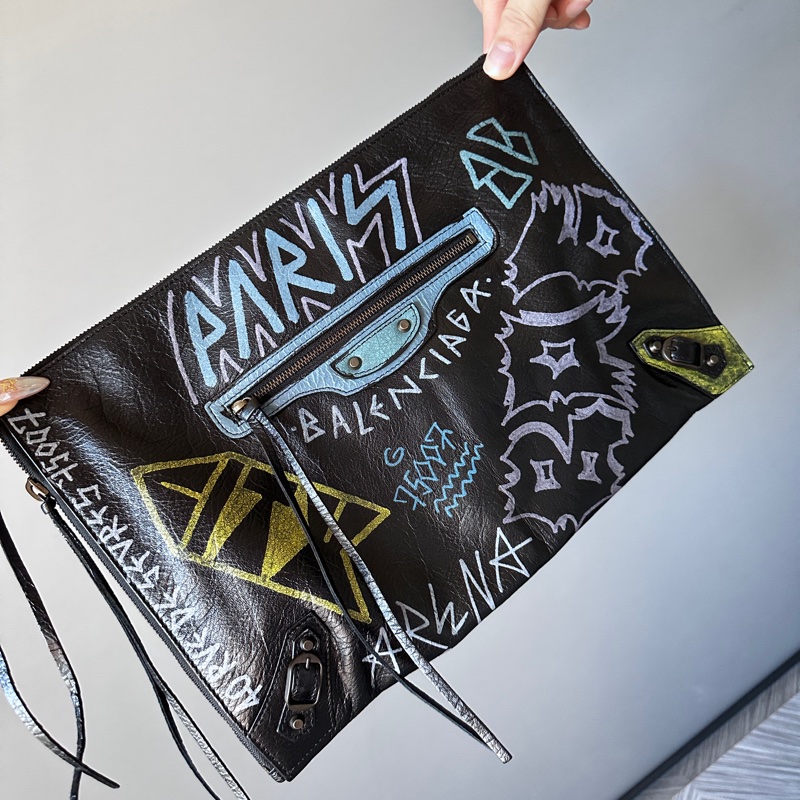 巴黎世家BALENCIAGA 小牛皮彩繪塗鴉手拿包 二手-3