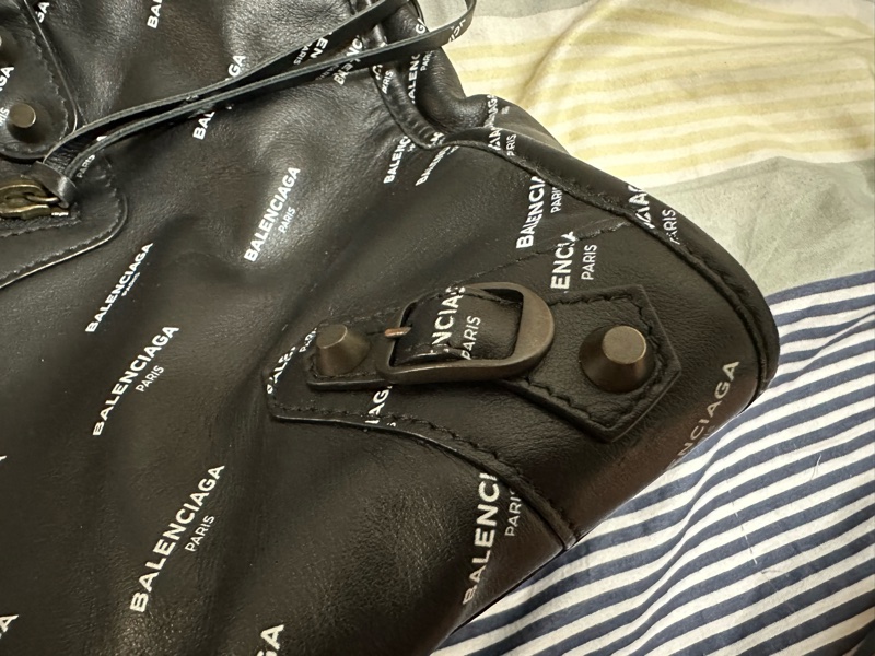 巴黎世家BALENCIAGA-滿版logo機車包-3