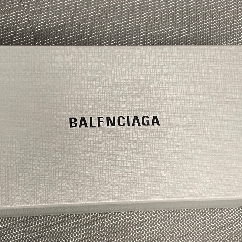 Balenciaga巴黎世家logo拖鞋-發光限定版-7