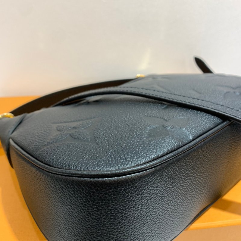 LV 全皮壓紋 牛角包/肩背包/斜背包/手提包/側背包 M46002 95成新-8