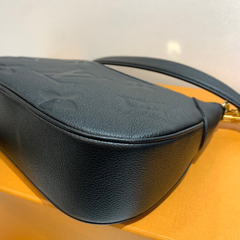 LV 全皮壓紋 牛角包/肩背包/斜背包/手提包/側背包 M46002 95成新-9