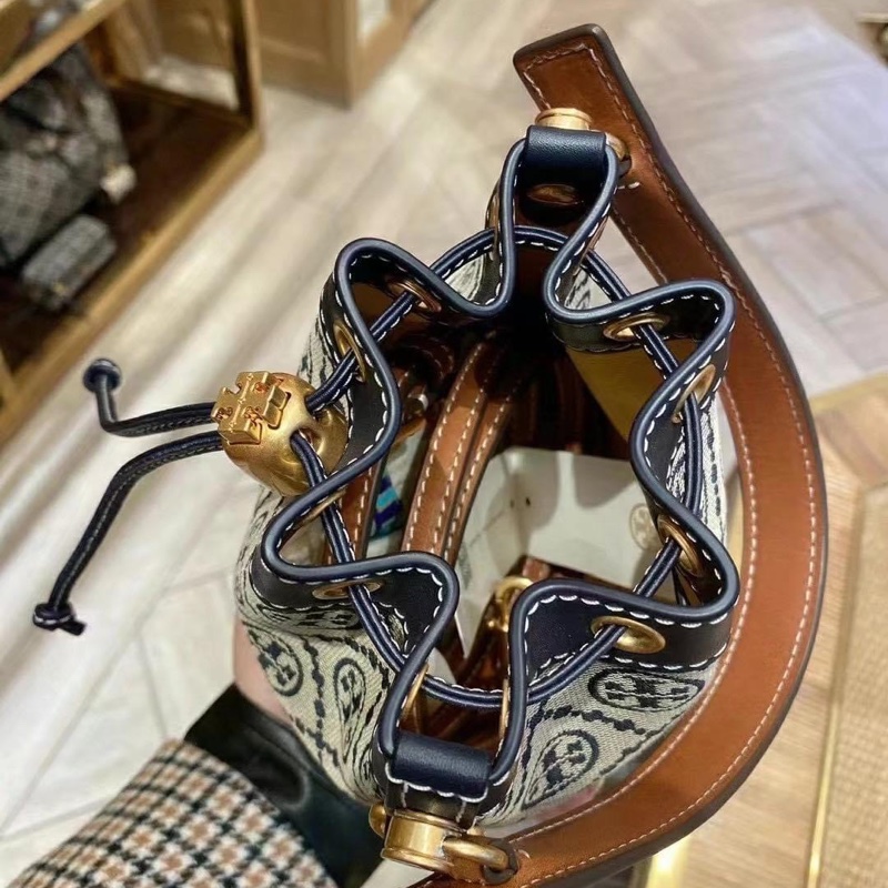 全新Tory Burchmonogram老花水桶爆款!大號:21*21*12cm兩色都有-14