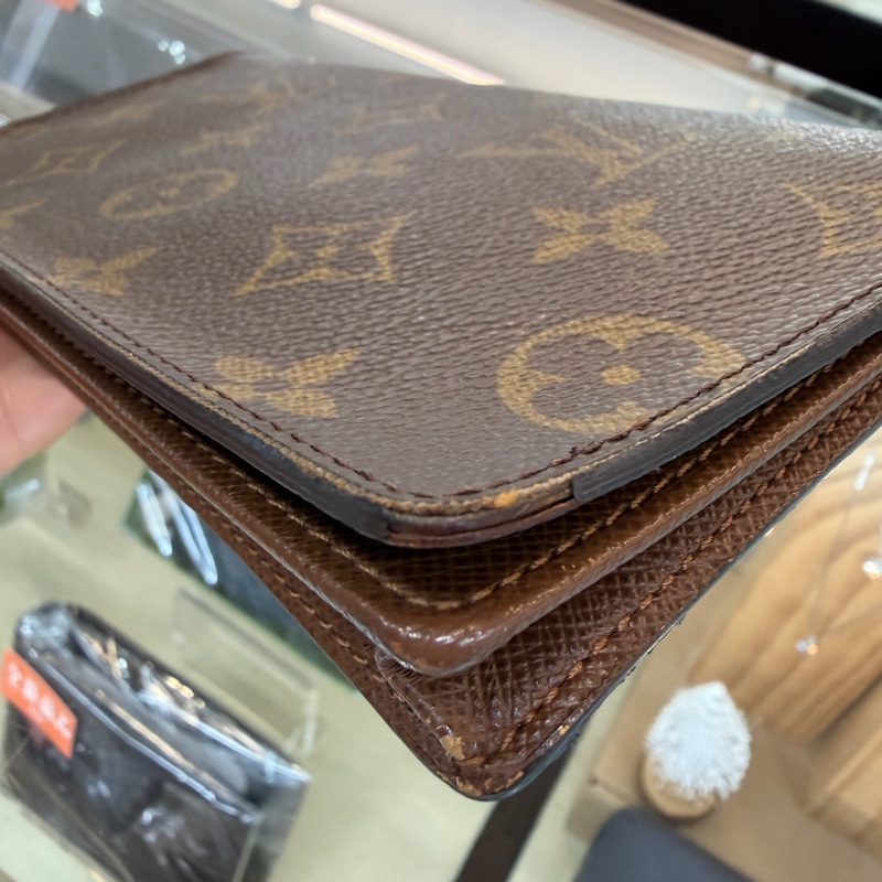 Louis Vuitton M60825原花焦糖內裡對開6卡長夾-19