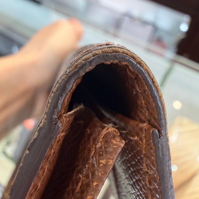 Louis Vuitton M60825原花焦糖內裡對開6卡長夾-37