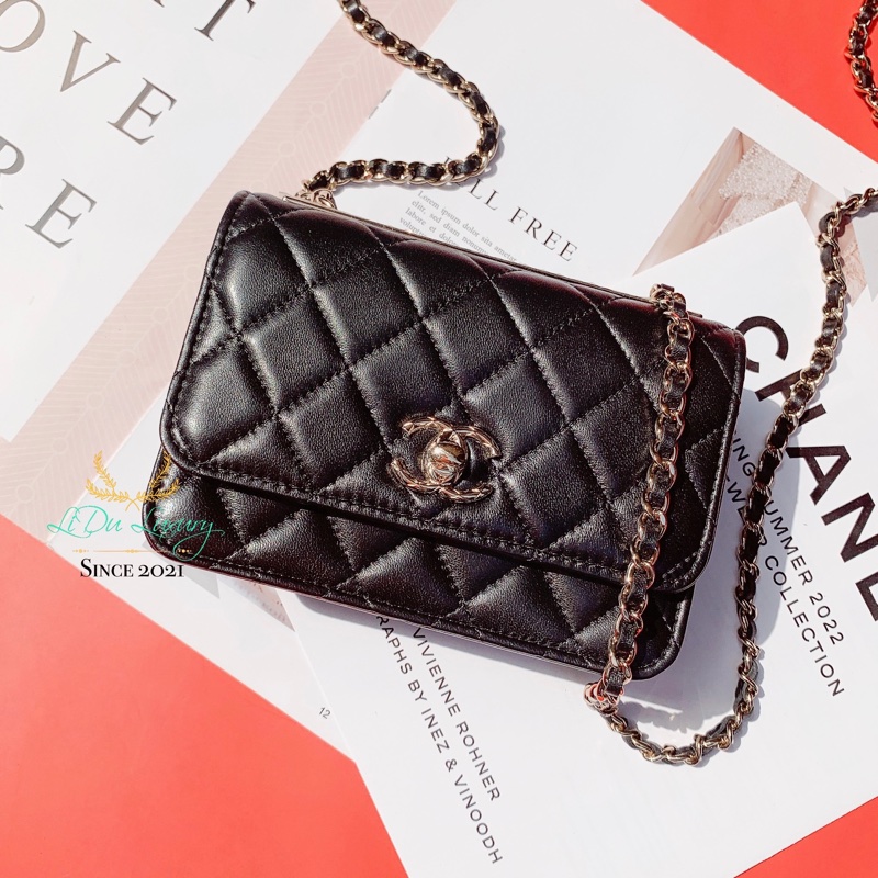 CHANEL 23C Trendy CC MINI WOC 晶片款浮雕LOGO包-0
