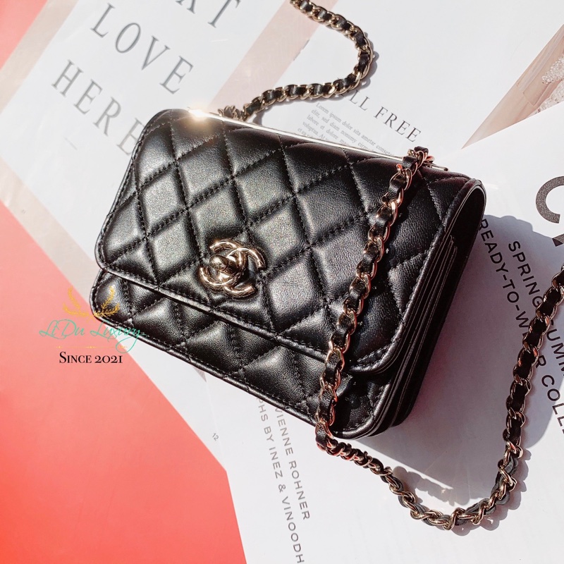 CHANEL 23C Trendy CC MINI WOC LOGO