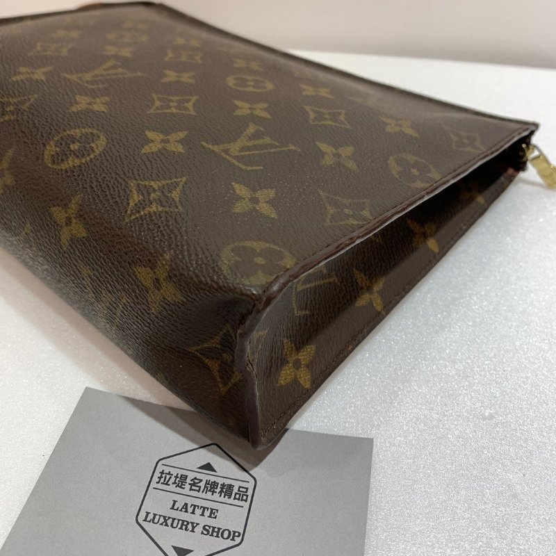 LV 手拿包 M47542 85成新-5