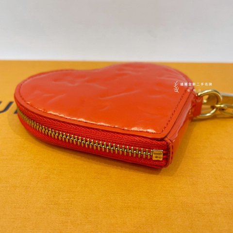 LV 橘紅色漆皮愛心零錢包 M93562-4