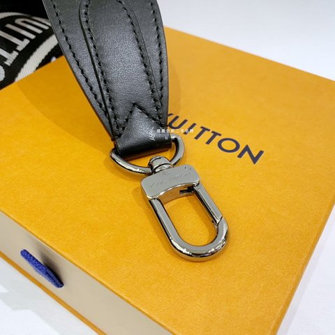 LV Sporty 黑牛皮拚黑白編織調整背帶J02496-0